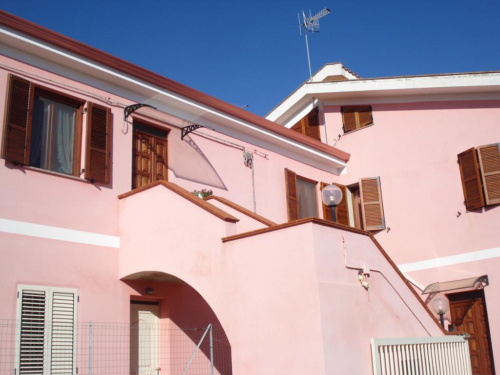 L'Aurora Viola Bed and Breakfast Carbonia Buitenkant foto