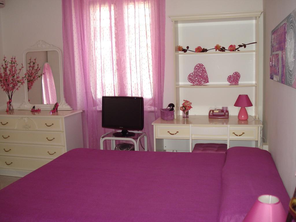 L'Aurora Viola Bed and Breakfast Carbonia Kamer foto