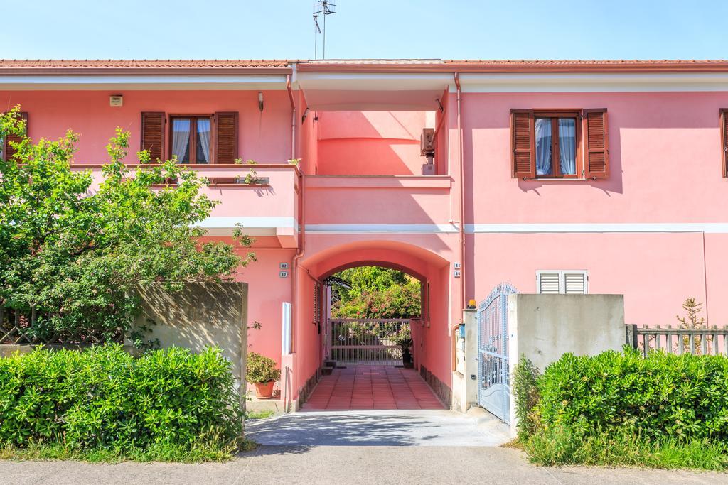 L'Aurora Viola Bed and Breakfast Carbonia Buitenkant foto