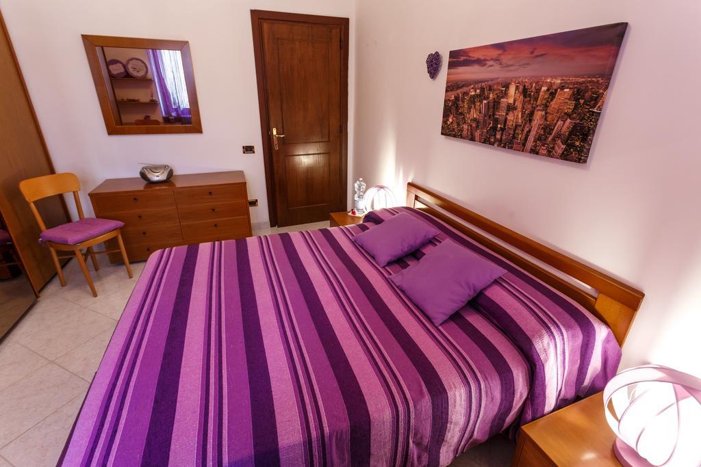 L'Aurora Viola Bed and Breakfast Carbonia Buitenkant foto