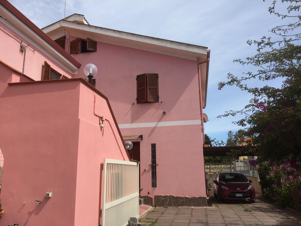 L'Aurora Viola Bed and Breakfast Carbonia Buitenkant foto