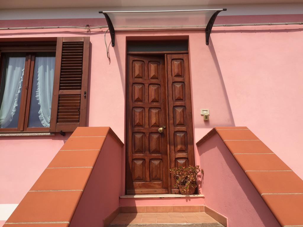 L'Aurora Viola Bed and Breakfast Carbonia Buitenkant foto